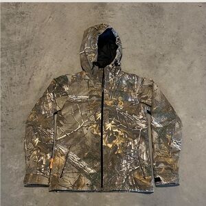 SHE outdoor apparel camo hooded jacket